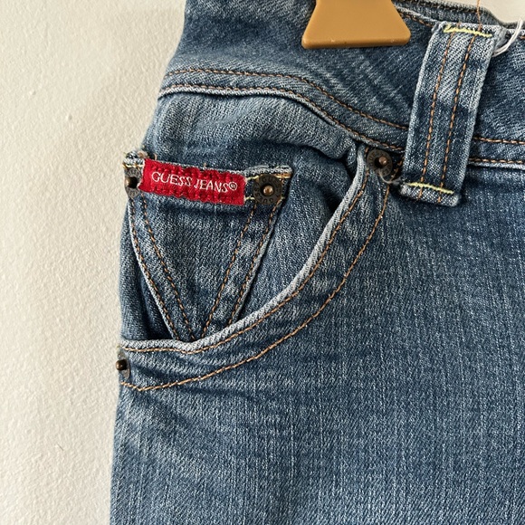 VINTAGE GUESS FLARED JEANS - Picture 2 of 5